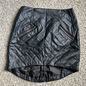 🦋 Richcoco Faux Leather Black Mini Skirt Holiday Party Formal Small 💖